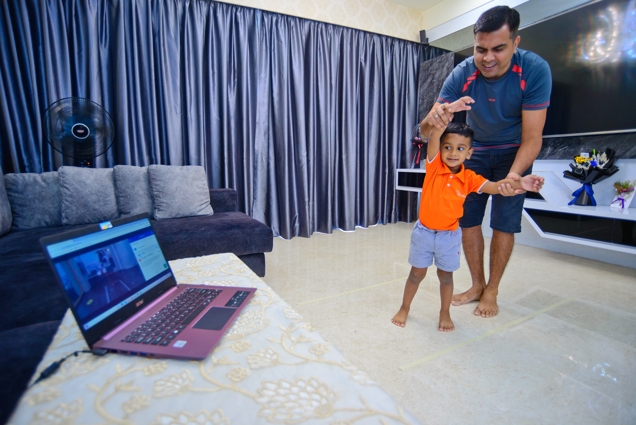 Pradeep Kumar and his son Dashan Adit Rai are bonding through My First Skool's Home Learning Programme.